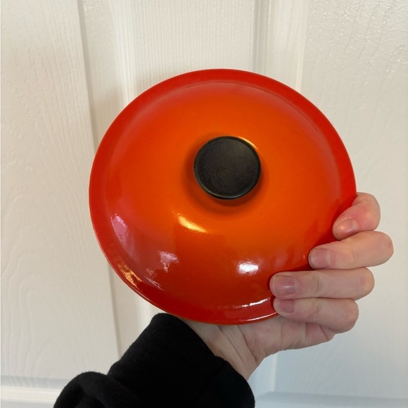 Vintage Le Creuset 18 Volcanic Orange Round Pan Cast Iron Saucepan With … - Picture 5 of 8